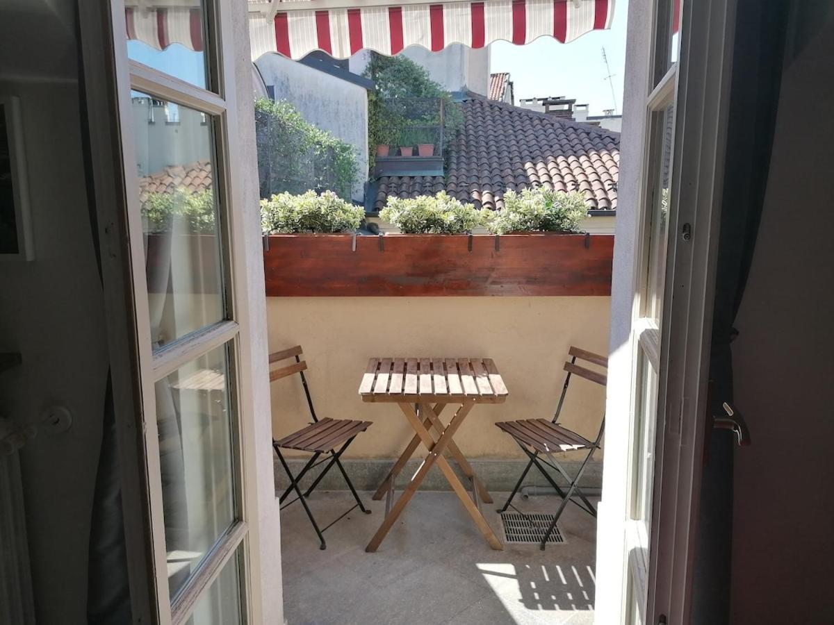 Sui Tetti Di - Centro - Piazza Castello Appartement