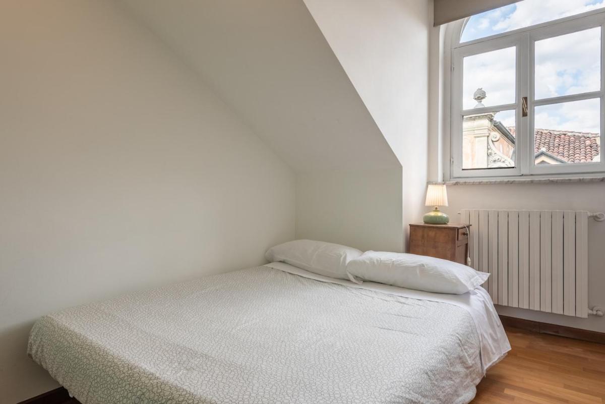 Sui Tetti Di - Centro - Piazza Castello Appartement